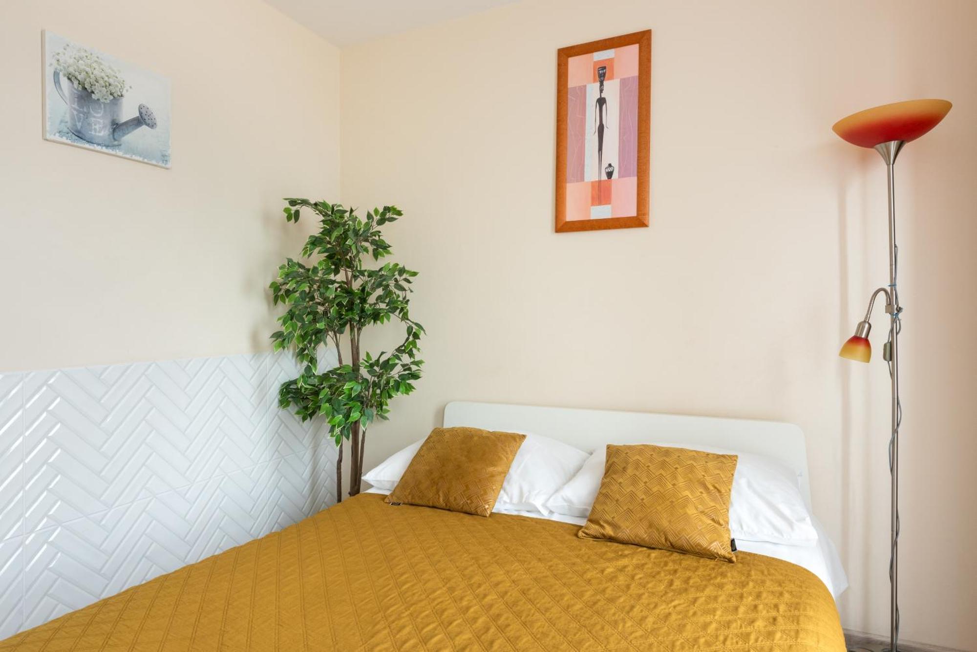 Cozy Modern Apartment Astoria Magic Orange Old Town Krakau Buitenkant foto