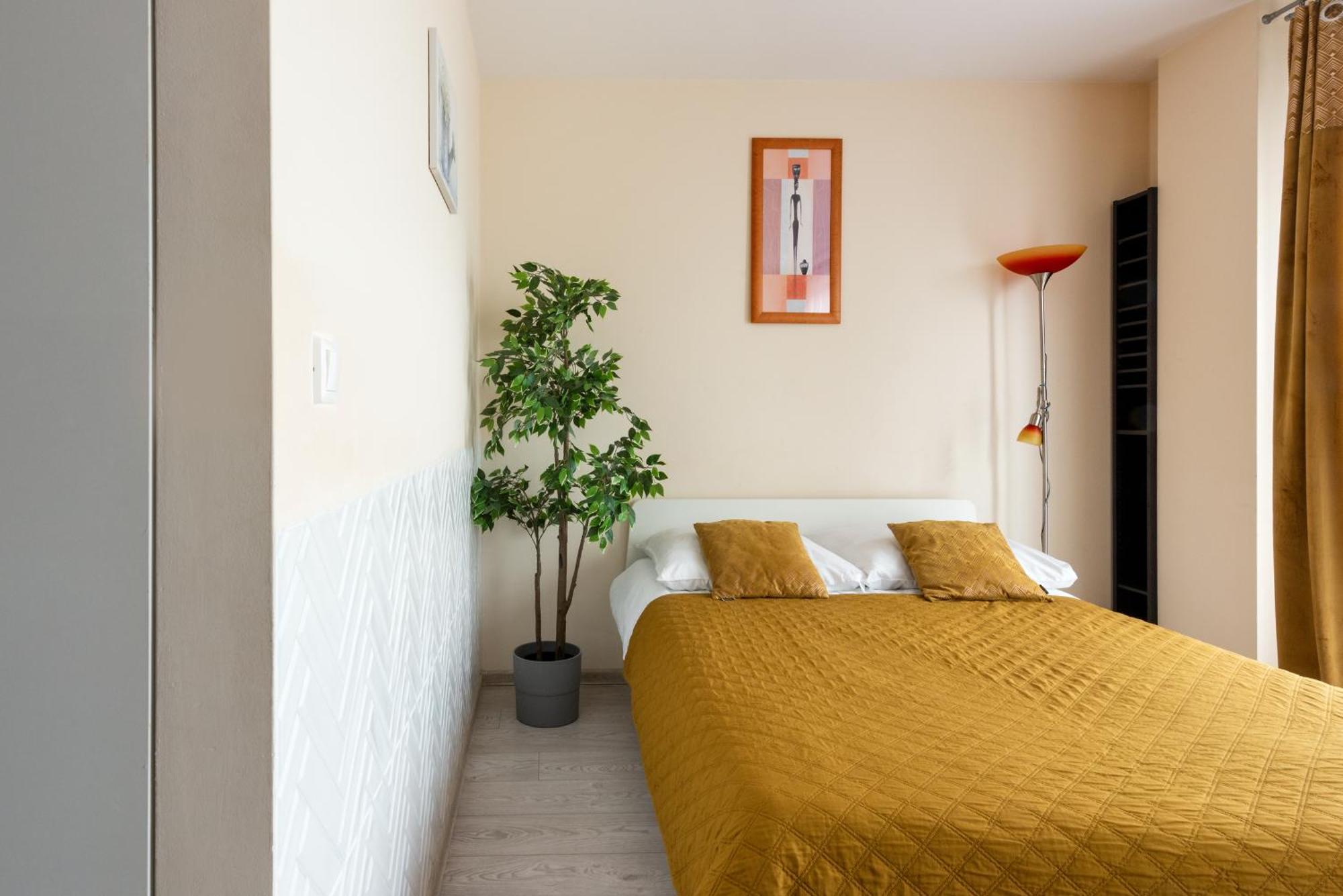 Cozy Modern Apartment Astoria Magic Orange Old Town Krakau Buitenkant foto