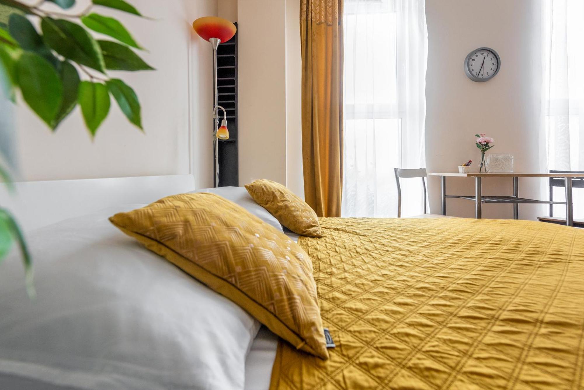Cozy Modern Apartment Astoria Magic Orange Old Town Krakau Buitenkant foto